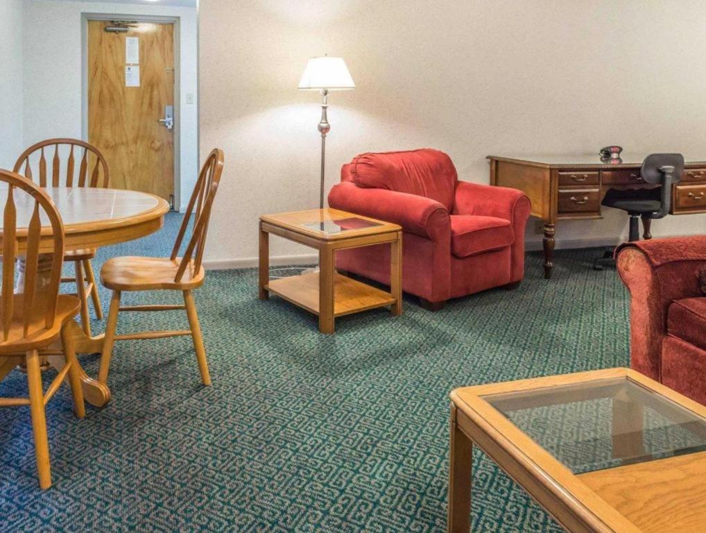 Quality Inn Royle Kittanning Buitenkant foto